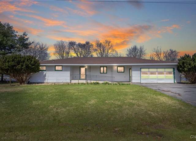 Property at 4407 Riviera Dr, Clay, NY 13036, 3 beds, 2 baths