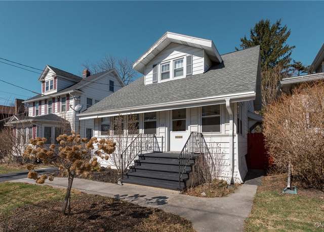 Property at 143 Winthrop Rd, Syracuse, NY 13206, 3 beds, 1.5 baths
