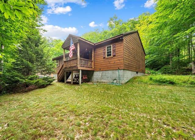 Property at 160 Pawnee Dr, Webb, NY 13420, 3 beds, 2 baths
