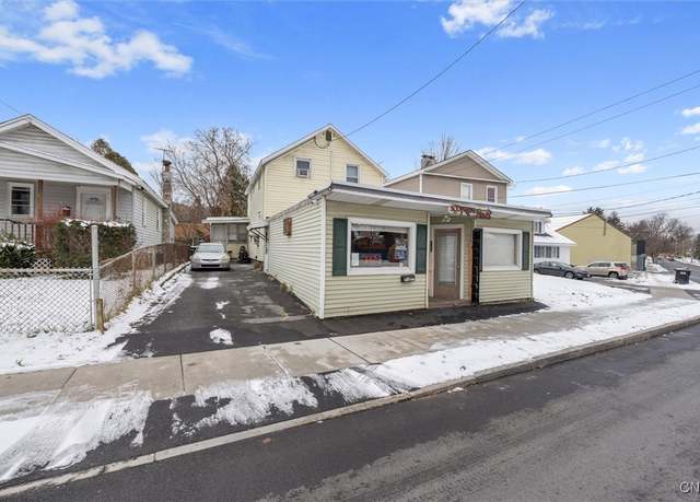 Property at 1516 Valley Dr, Syracuse, NY 13207, 3 beds, 3.5 baths