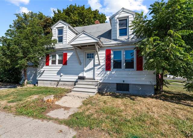 Property at 901 Kinne St, Onondaga, NY 13057, 3 beds, 1 bath