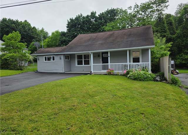 Property at 523 Cleveland Blvd, Manlius, NY 13066, 2 beds, 1 bath