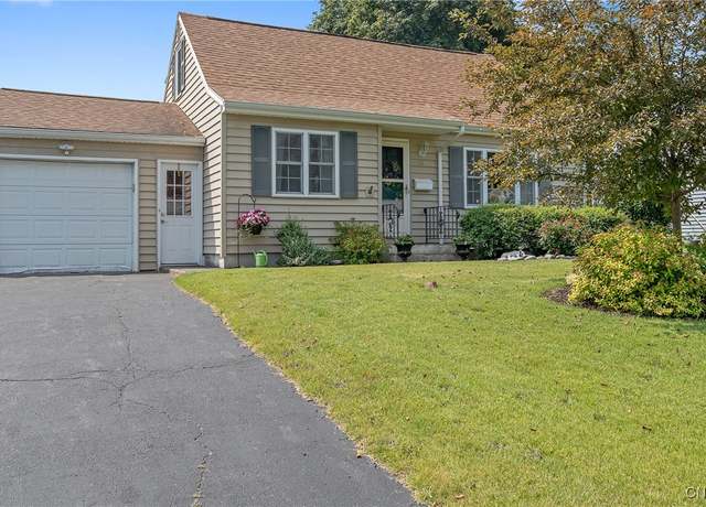 Property at 208 Lynnhaven Dr, Clay, NY 13212, 3 beds, 2 baths