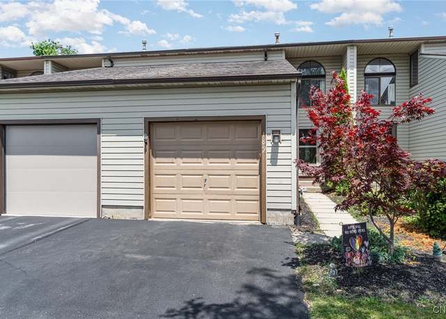 Property at 189 Lookout Cir, Camillus, NY 13209, 2 beds, 1.5 baths