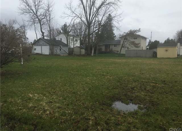 Property at 8882 Michigan Ave, Cicero, NY 13039