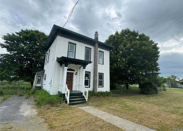 Property at 2 Main St, Antwerp, NY 13608, 4 beds, 2 baths