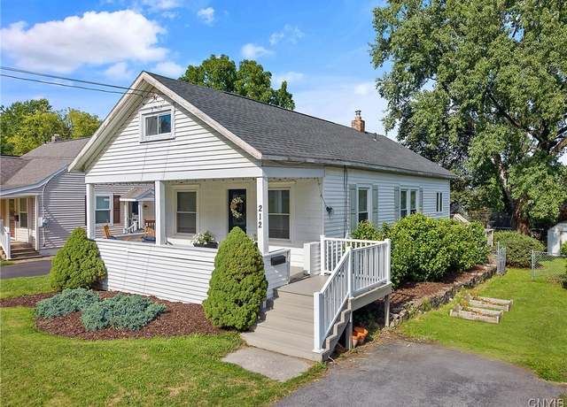 Property at 212 Turner Ave, Camillus, NY 13219, 2 beds, 1 bath
