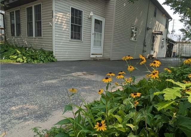 Property at 220 Akehurst Ave, Vienna, NY 13157, 3 beds, 2 baths