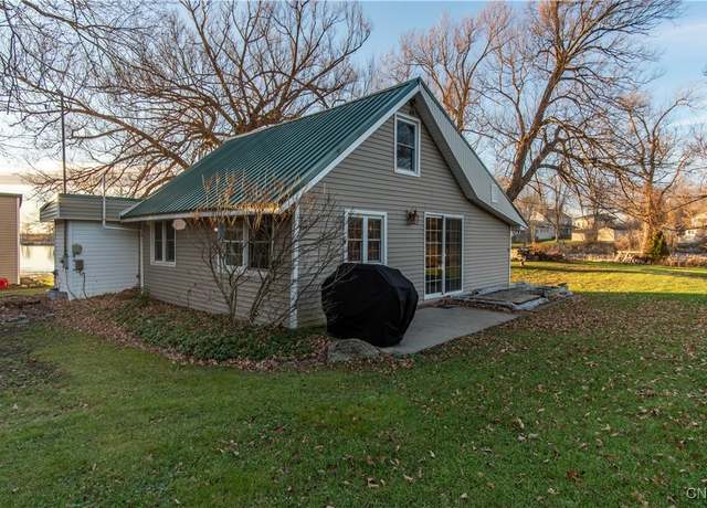 Property at 28555 Hewitt Road Dr, Lyme, NY 13693, 2 beds, 1 bath