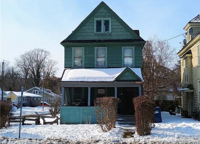 Property at 4454 S Salina St, Syracuse, NY 13205, 4 beds, 1 bath