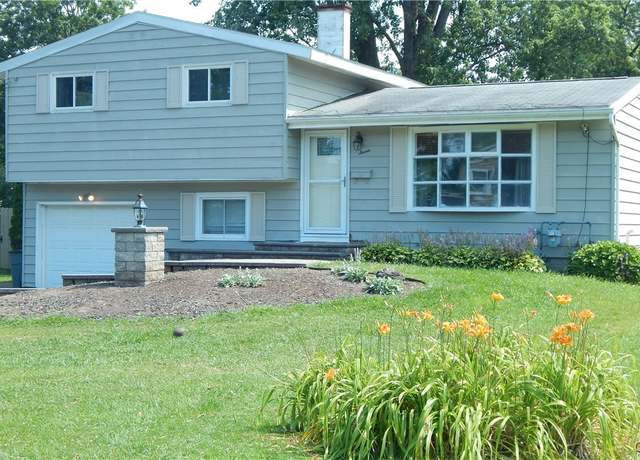 Property at 7 Limetree Ln, Clay, NY 13090, 3 beds, 1.5 baths