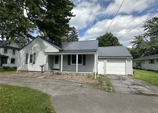 Property at 504 Allen Rd, Clay, NY 13212, 3 beds, 1 bath