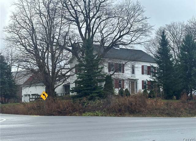 Property at 4046 W Seneca Tpke, Onondaga, NY 13215, 4 beds, 3 baths