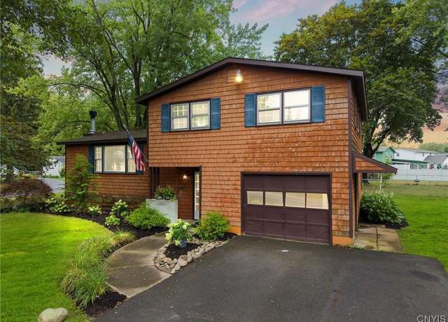 Property at 114 Glenwood Dr S, Clay, NY 13090, 4 beds, 2 baths