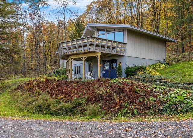 Property at 1786 Traverse Rd, Virgil, NY 13045, 5 beds, 3 baths