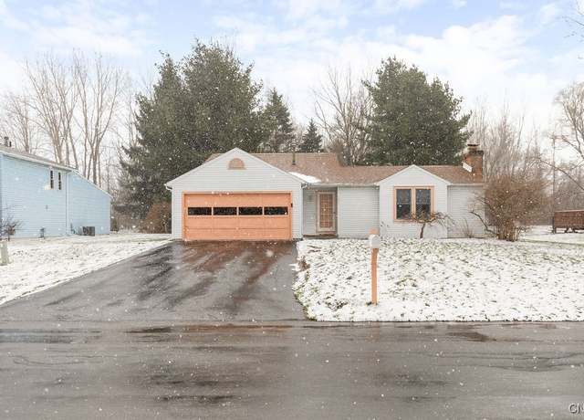 Property at 5225 Cremona Trl, Clay, NY 13041, 3 beds, 1.5 baths