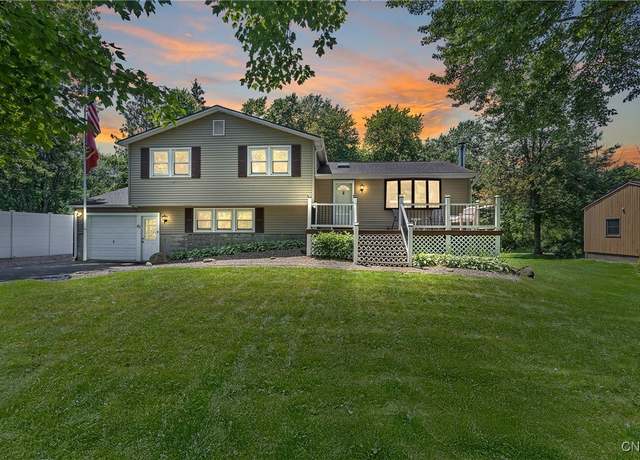 Property at 45 Center Rd, Schroeppel, NY 13132, 3 beds, 2.5 baths