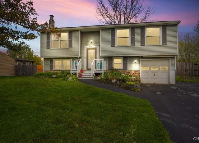 Property at 9458 Madison Ave, Cicero, NY 13029, 3 beds, 1.5 baths