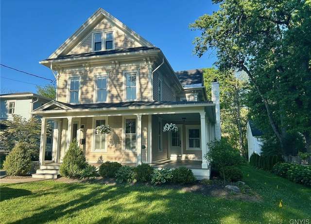 Property at 24 Leitch Ave, Skaneateles, NY 13152, 3 beds, 2.5 baths