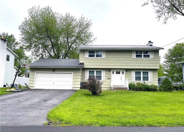 Property at 79 Bayberry Cir, Clay, NY 13090, 5 beds, 1.5 baths