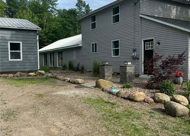 Property at 2410 County Route 6, Volney, NY 13069, 3 beds, 2 baths