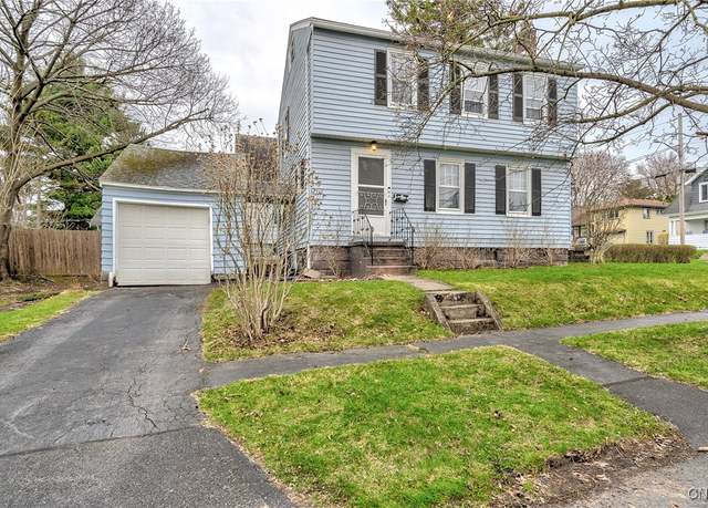 Property at 418 Kenwick Dr, Salina, NY 13208, 3 beds, 1.5 baths