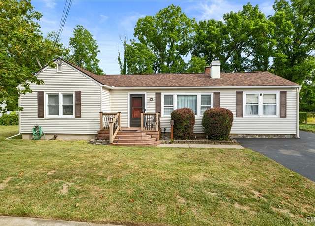 Property at 134 Roosevelt Dr, Utica, NY 13502, 3 beds, 1.5 baths