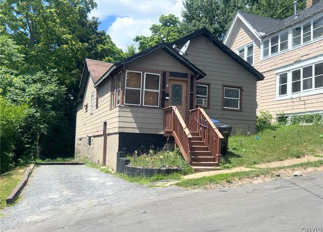 Property at 131 Delong Ave, Syracuse, NY 13208, 2 beds, 1 bath