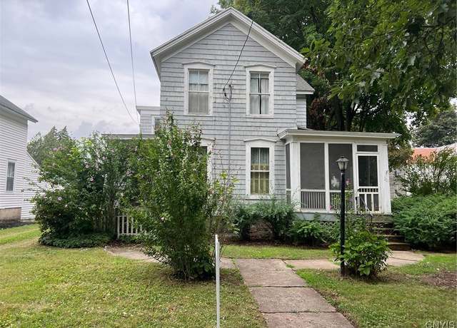 Property at 221 Park Ave, Oneida, NY 13421, 5 beds, 2.5 baths