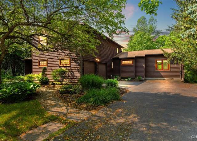 Property at 4901 Huntshill Rd, Manlius, NY 13104, 4 beds, 2.5 baths