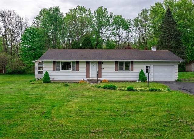 Property at 15 Kay Pat Dr, Schroeppel, NY 13135, 2 beds, 2 baths