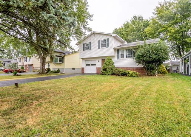 Property at 6470 Carson Dr, Dewitt, NY 13057, 3 beds, 3 baths