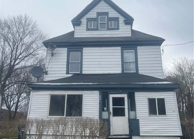 Property at 253 Webster Ave, Syracuse, NY 13205, 4 beds, 1.5 baths