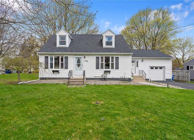 Property at 506 Richards Rd, Camillus, NY 13031, 4 beds, 2 baths