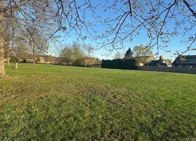 Property at 104 Birchwood Cir, Rome-inside, NY 13440