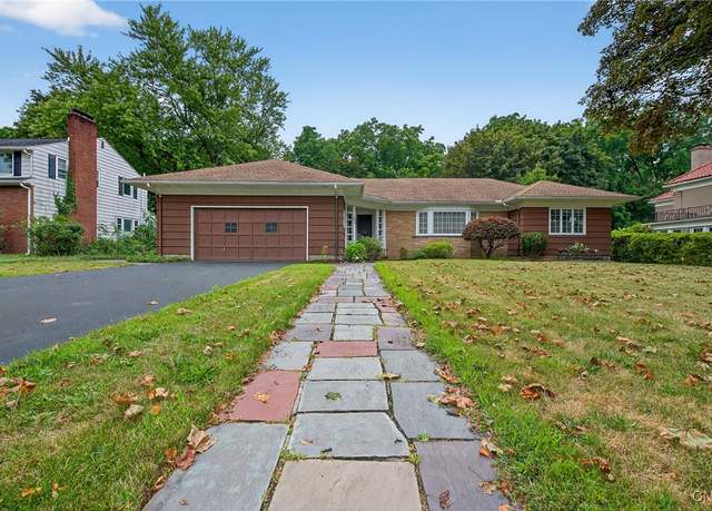 Property at 304 Bradford Pkwy, Syracuse, NY 13224, 2 beds, 2.5 baths