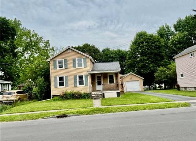 Property at 141 Cottage St, Auburn, NY 13021, 3 beds, 1 bath
