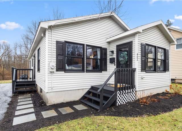Property at 452 East Ave, Manlius, NY 13116, 2 beds, 1 bath