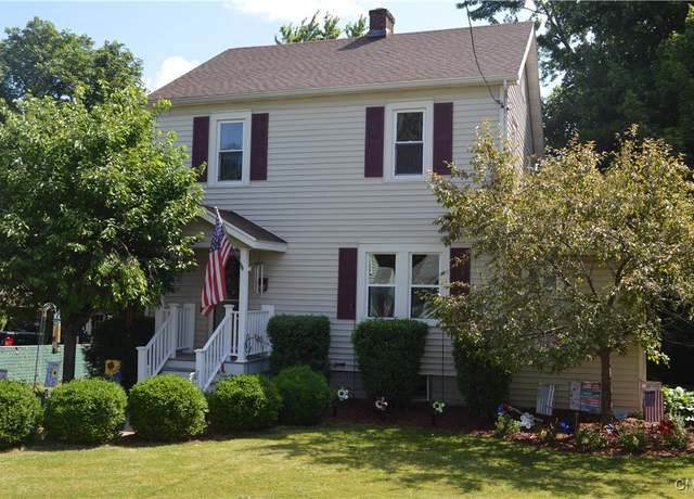 Property at 106 Mackay Ave, Camillus, NY 13219, 3 beds, 1.5 baths