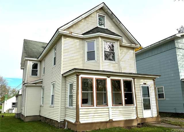 Property at 105 Park Ave, Whitestown, NY 13424, 5 beds, 2 baths