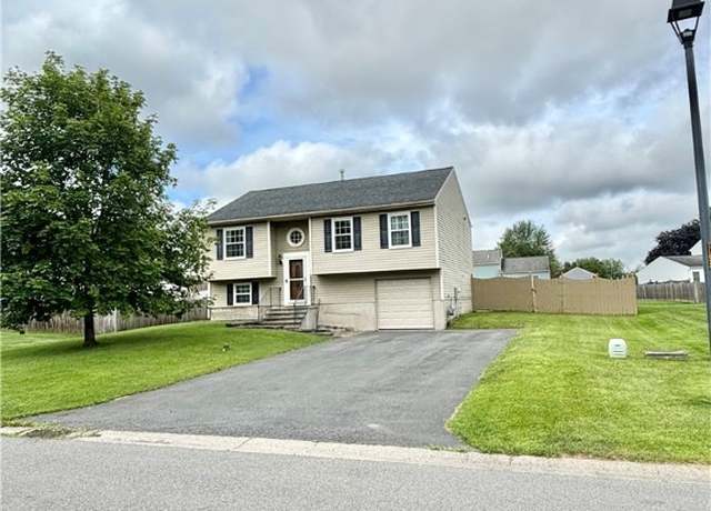 Property at 8479 Switch Ln, Cicero, NY 13039, 3 beds, 2 baths