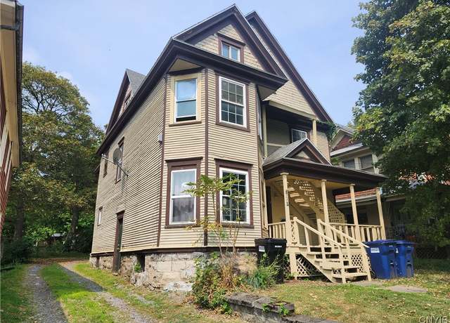 Property at 3720 S Salina St, Syracuse, NY 13205, 4 beds, 3 baths