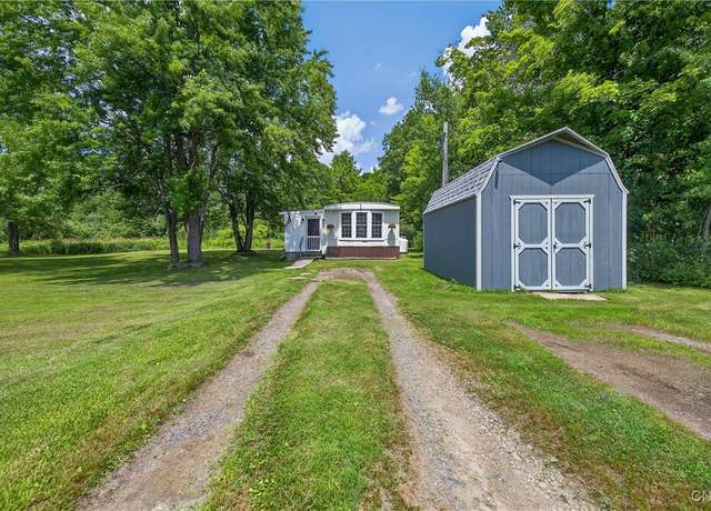 Property at 2762 County Route 45, Volney, NY 13069, 3 beds, 1 bath