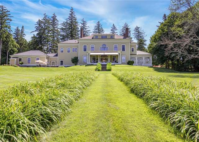 Property at 71 Forman St, Cazenovia, NY 13035, 5 beds, 6.5 baths