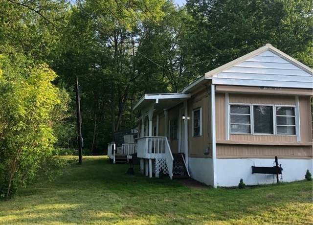 Property at 2348 Canal Road Rd, Camillus, NY 13031, 3 beds, 1 bath