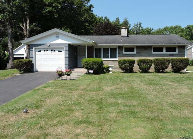 Property at 5572 S Salina St, Syracuse, NY 13205, 3 beds, 2 baths