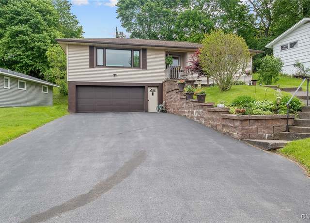 Property at 400 Hillsboro Pkwy, Syracuse, NY 13214, 3 beds, 2 baths