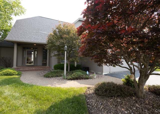 Property at 122 Gadwall Ln, Manlius, NY 13104, 2 beds, 2.5 baths