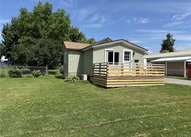 Property at 812 State St, Clayton, NY 13624, 2 beds, 1 bath