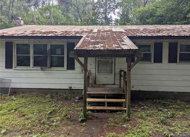 Property at 1686 State Route 69, Parish, NY 13131, 3 beds, 1 bath